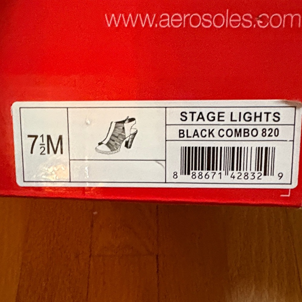 Aerosoles wedge Leather Black 7.5 Stage Lights Zipper - barely worn - Picture 10 of 14